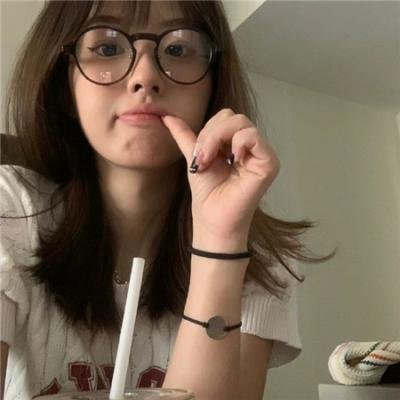 小乖宝能听兽语，捡个帅爸做团宠